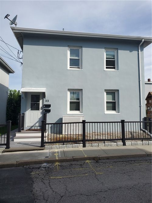 33 St. Elizabeth Street, Bristol, RI, 02809 | Card Image
