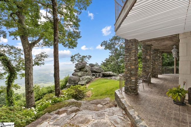 33 Southview Ledge Rd, House other with 4 bedrooms, 5 bathrooms and 3 parking in Landrum SC | Image 37