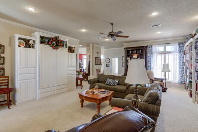 14101 E Fm 1527, Home with 3 bedrooms, 4 bathrooms and null parking in Lorenzo TX | Image 60