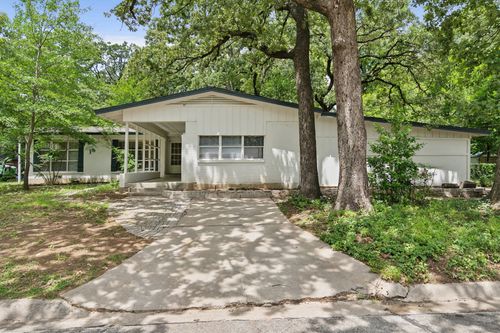 1401 Bluebonnet Trl, Arlington, TX, 76013-5007 | Card Image