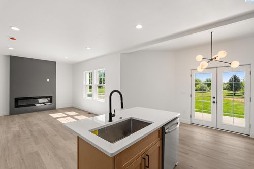 805 Fountain Blvd, Zillah, WA, 98953-9191 | Card Image