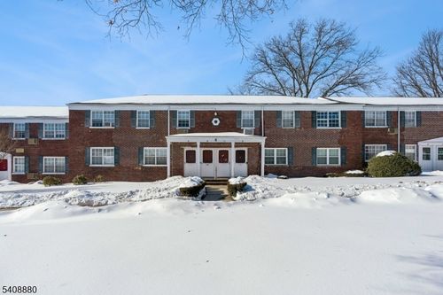 6 W Roselle Ave, Roselle Park, NJ, 07204-1222 | Card Image