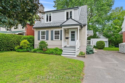 579 Broadview Ave, Ottawa, ON, K2A2L6 | Card Image