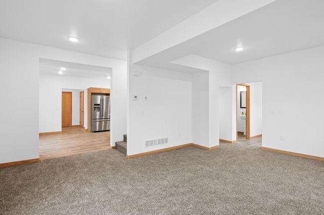 Living/Dining/Kitchen | Image 10