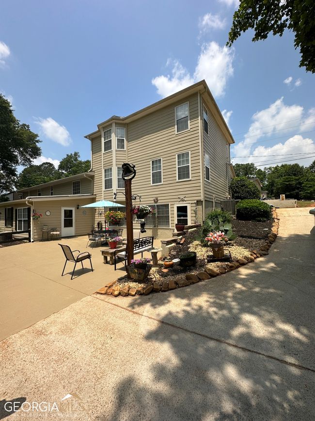 20 Coffey Ln, Condo with 3 bedrooms, 2 bathrooms and null parking in MCDONOUGH GA | Image 9