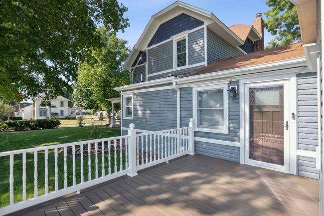 806 E Main St, Home with 4 bedrooms, 2 bathrooms and null parking in New Hampton IA | Image 6