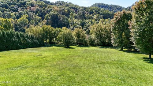 1026 Deer Harbour Rd, Bristol, TN, 37620-6520 | Card Image