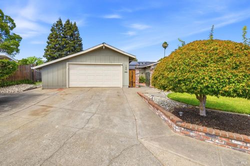 150 Dodge Court, Napa, CA, 94558 | Card Image