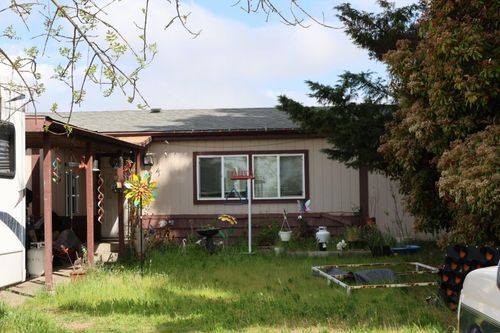 2885 Avenue A, White City, OR, 97503 | Card Image