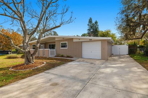 908 Hardy Dr, Tampa, FL, 33613-1510 | Card Image