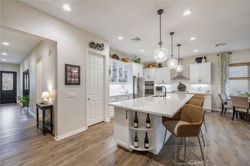 4124 Cameron Way, Corona, CA, 92883-0676 | Card Image