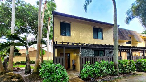 1146 N University Dr, Plantation, FL, 33322-5152 | Card Image