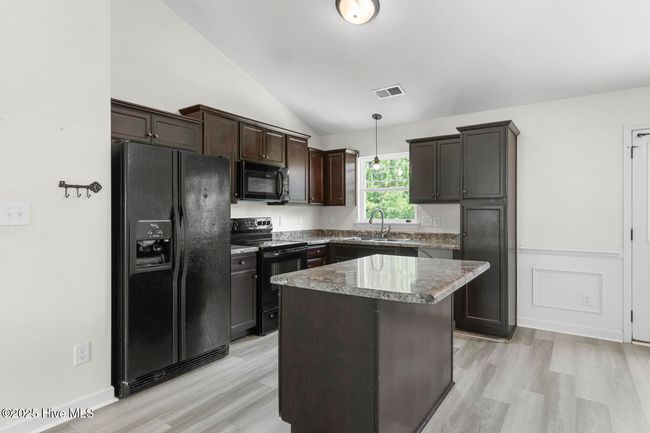 105 Sonia Dr, House other with 3 bedrooms, 2 bathrooms and 2 parking in Hubert NC | Image 10
