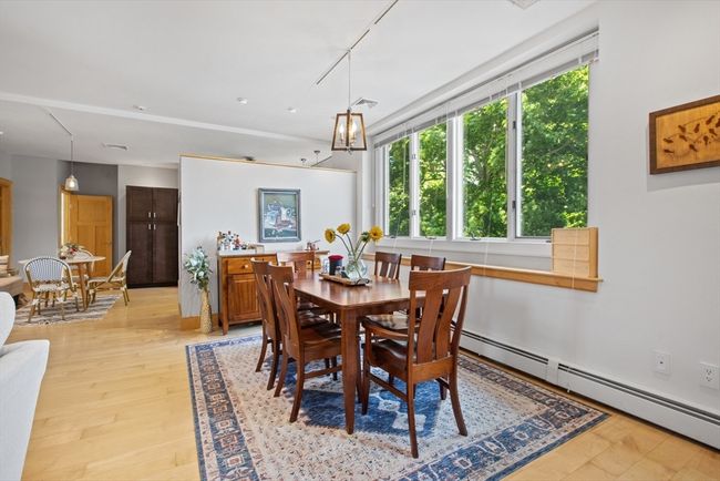 APT-6 - 10 Ingalls Ct, Condo with 2 bedrooms, 1 bathrooms and 2 parking in Melrose MA | Image 5