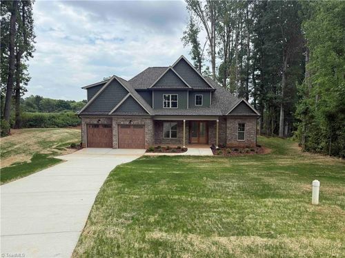 3784 Verbena Way, Clemmons, NC, 27012-9658 | Card Image