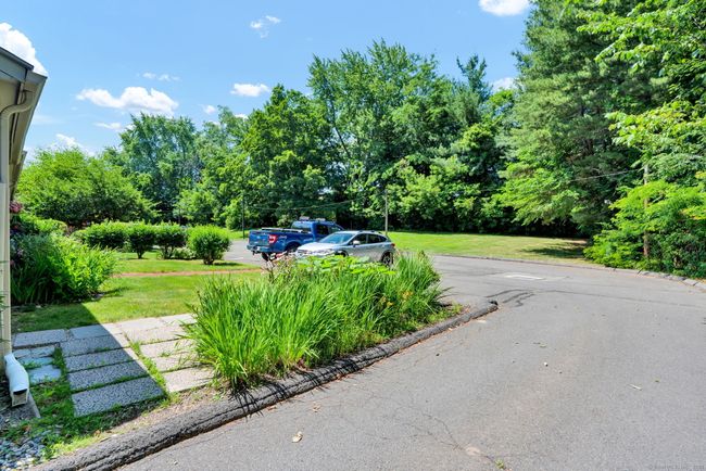 141 - 141 Spring St, Condo with 2 bedrooms, 2 bathrooms and 2 parking in Wethersfield CT | Image 33