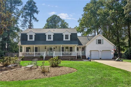 7 Bessies Landing Dr, Poquoson, VA, 23662-1042 | Card Image