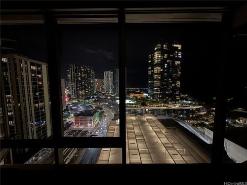 apt-1810-1001 Queen St, Honolulu, HI, 96814-5225 | Card Image