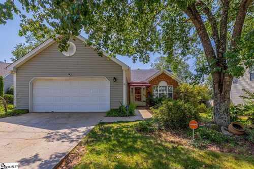 620 Fairview Lake Way, Simpsonville, SC, 29680-7106 | Card Image