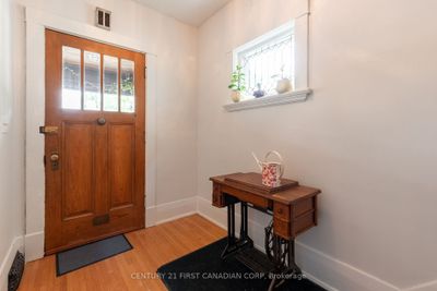 85 Elmwood Ave E, House other with 3 bedrooms, 2 bathrooms and 3 parking in London ON | Image 3