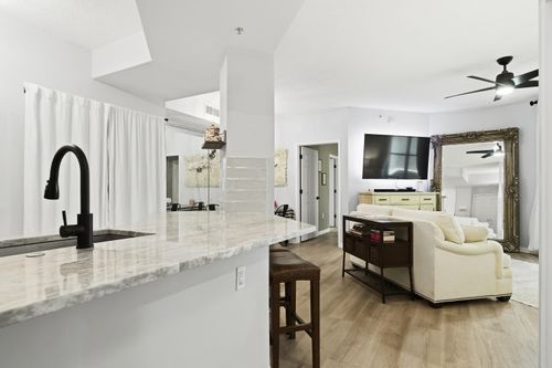 104-780 S Sapodilla Ave, West Palm Beach, FL, 33401-4161 | Card Image