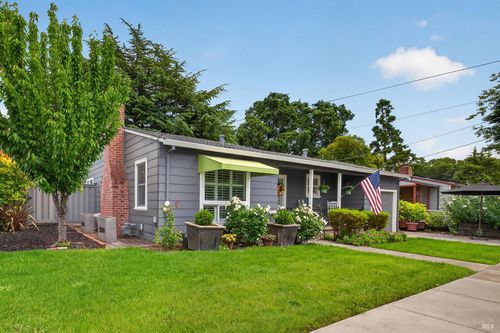 1832 Wright Street, Santa Rosa, CA, 95404 | Card Image