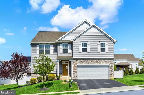 642 Meadowview Dr, ANNVILLE, PA, 17003-8690 | Card Image
