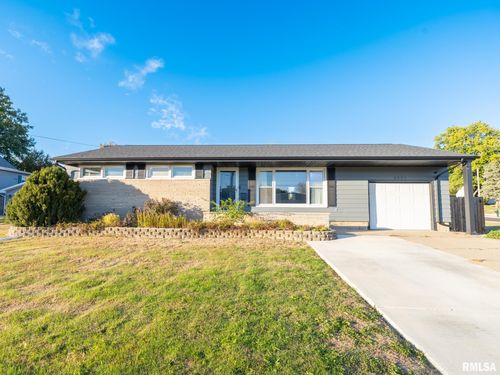 4901 Pfeiffer Rd, Bartonville, IL, 61607-2611 | Card Image