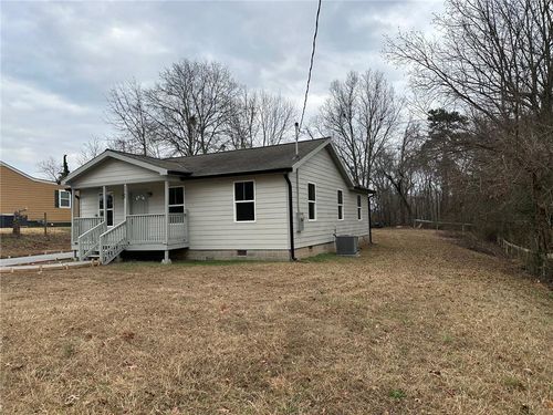 2264 Floyd Rd, Gainesville, GA, 30507-7438 | Card Image