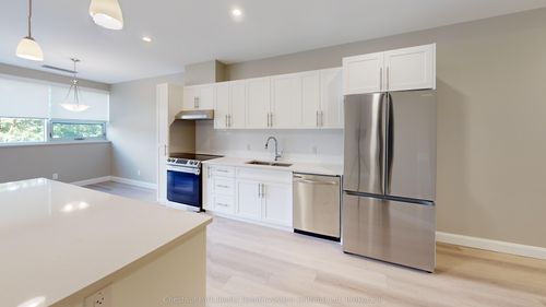 214-2 Quebec St, Guelph, ON, N1H2T2 | Card Image