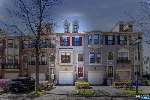 424 Hartford Dr, Nutley, NJ, 07110-3940 | Card Image