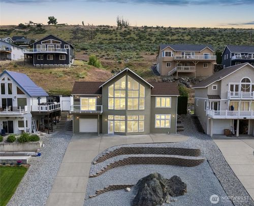340 W Beach Dr, Orondo, WA, 98843-9629 | Card Image
