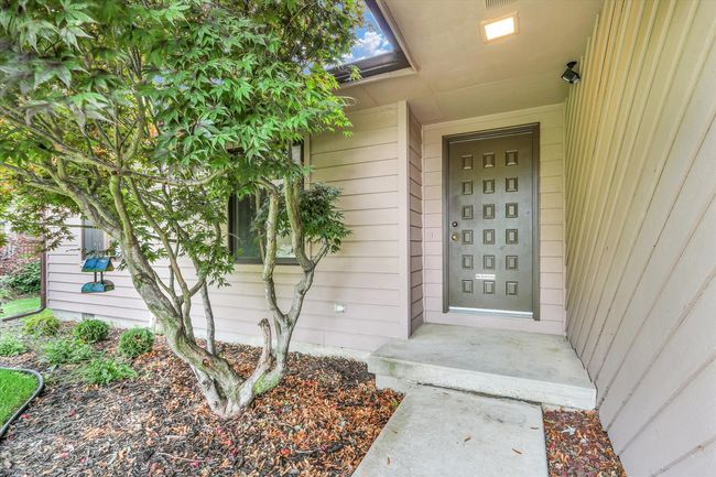 2805 Susan Stone Dr, House other with 3 bedrooms, 2 bathrooms and 2 parking in Urbana IL | Image 6