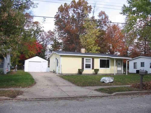 416 Imus Dr, Mishawaka, IN, 46545-2911 | Card Image