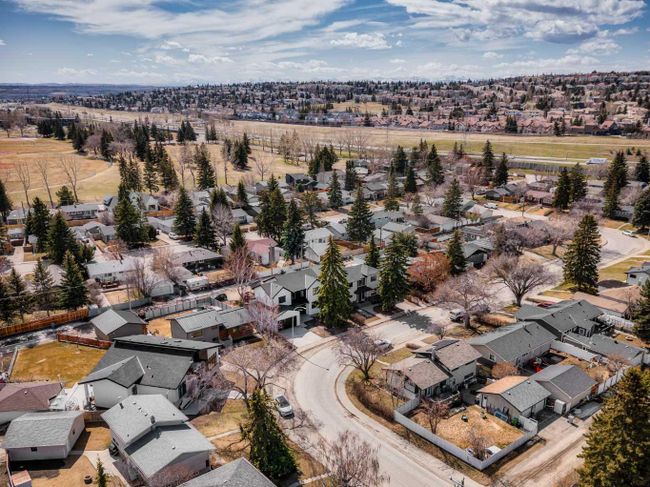 21 Glenside Drive Sw, Home with 5 bedrooms, 3 bathrooms and 2 parking in Calgary AB | Image 46