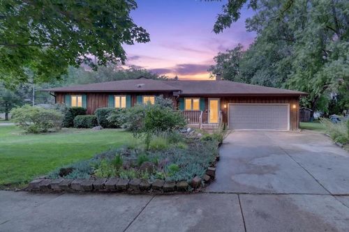 2002 Mineral Point Avenue, JANESVILLE, WI, 53548 | Card Image