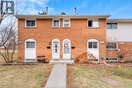 10-7707 Hawthorne Dr, Windsor, ON, N8T3B6 | Card Image