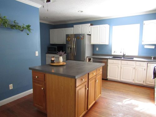 21 Lake Ave, Franklin, NH, 03235-2424 | Card Image