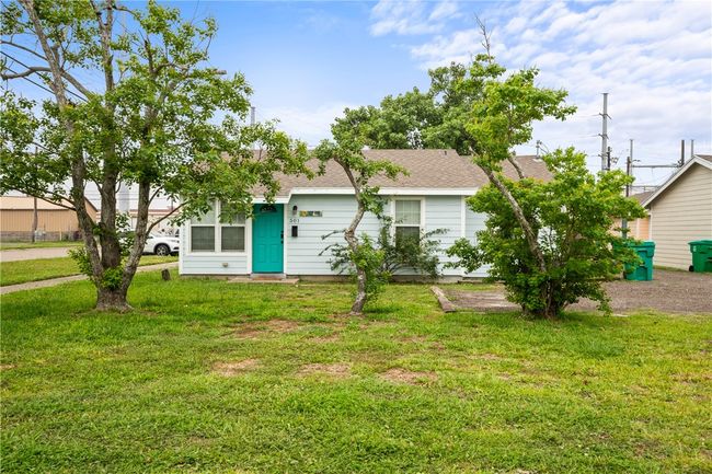 507 S Arch St, Home with 18 bedrooms, 6 bathrooms and null parking in Aransas Pass TX | Image 37