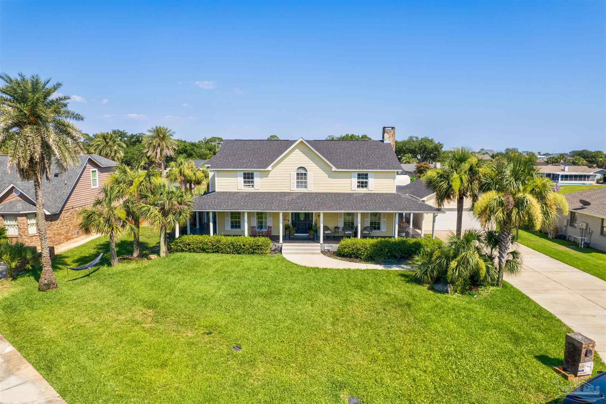 Grand Canal St, Gulf Breeze, FL 32563