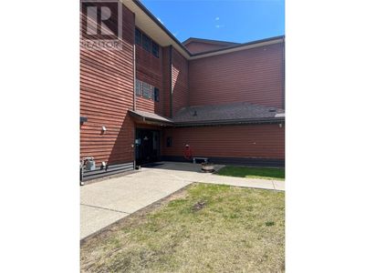 206 - 195 Chamberlain Cres, Condo with 2 bedrooms, 1 bathrooms and null parking in Tumbler Ridge BC | Image 2