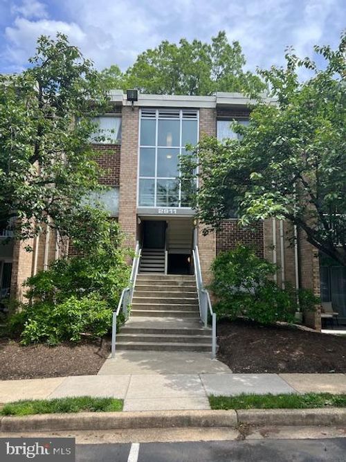 apt-16-2911 Charing Cross Rd, FALLS CHURCH, VA, 22042-1180 | Card Image