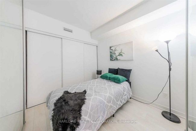 251 - 31 Tippett Rd, Condo with 3 bedrooms, 2 bathrooms and 1 parking in Toronto ON | Image 13
