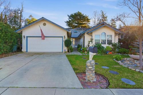 1521 Las Brisas Dr, Hollister, CA, 95023-6707 | Card Image