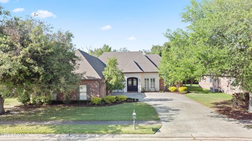 104 Mission Hills Dr, Broussard, LA, 70518-6163 | Card Image