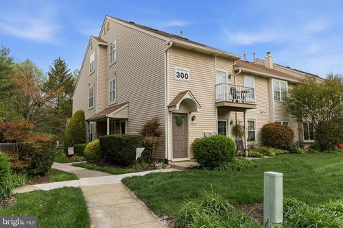 303 Sedgefield Dr, Mount Laurel, NJ, 08054-1851 | Card Image