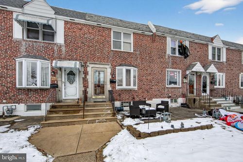 704 Crescent Dr, GLENOLDEN, PA, 19036-1604 | Card Image