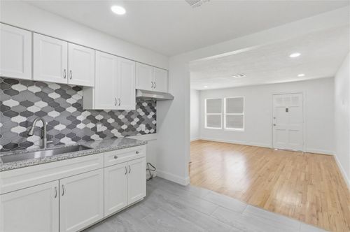905 Longley St, South Houston, TX, 77587-3529 | Card Image