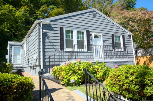 44 Huntington Ave, New Haven, CT, 06512-2624 | Card Image