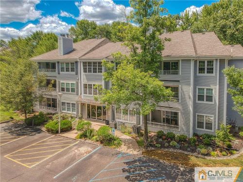 211-211 Raintree Ct, Helmetta, NJ, 08828-1128 | Card Image